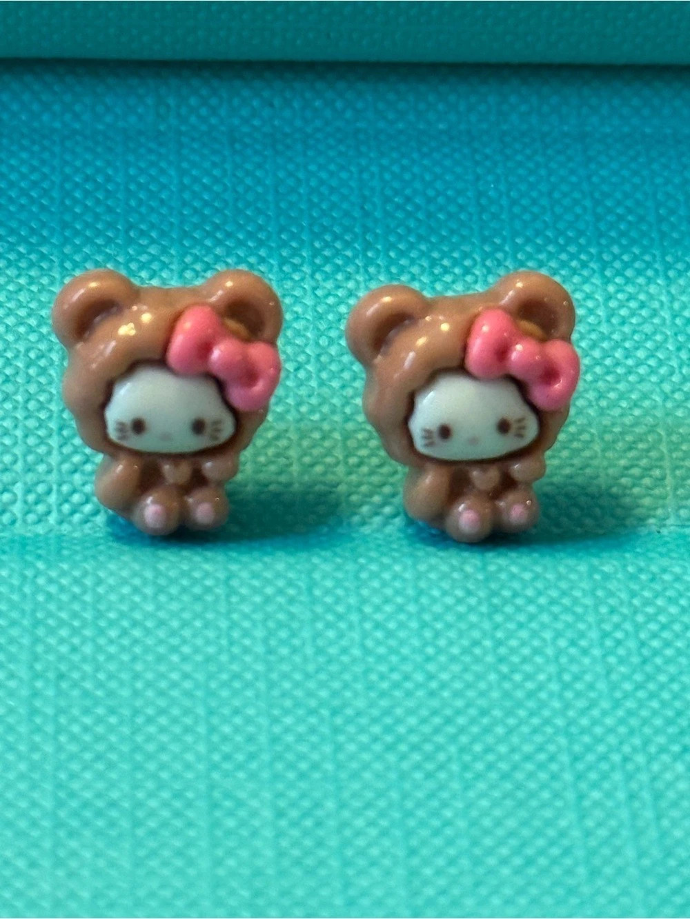 Hello Kitty Character Stud Earrings in Brown & Pink